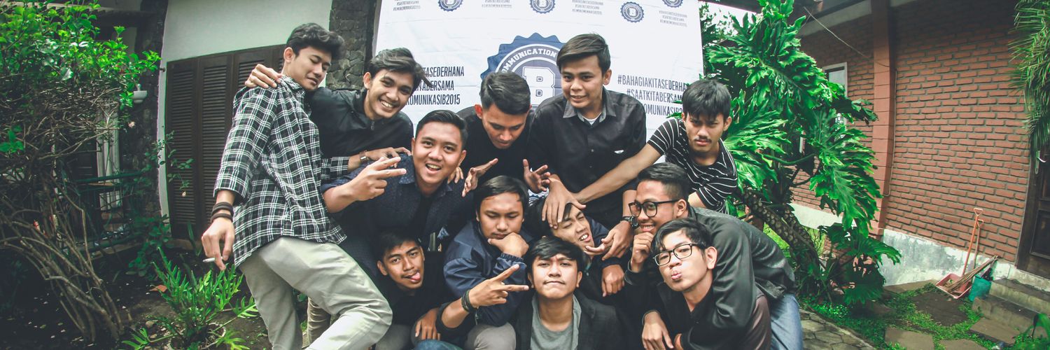 fadhilahidar's profile banner image