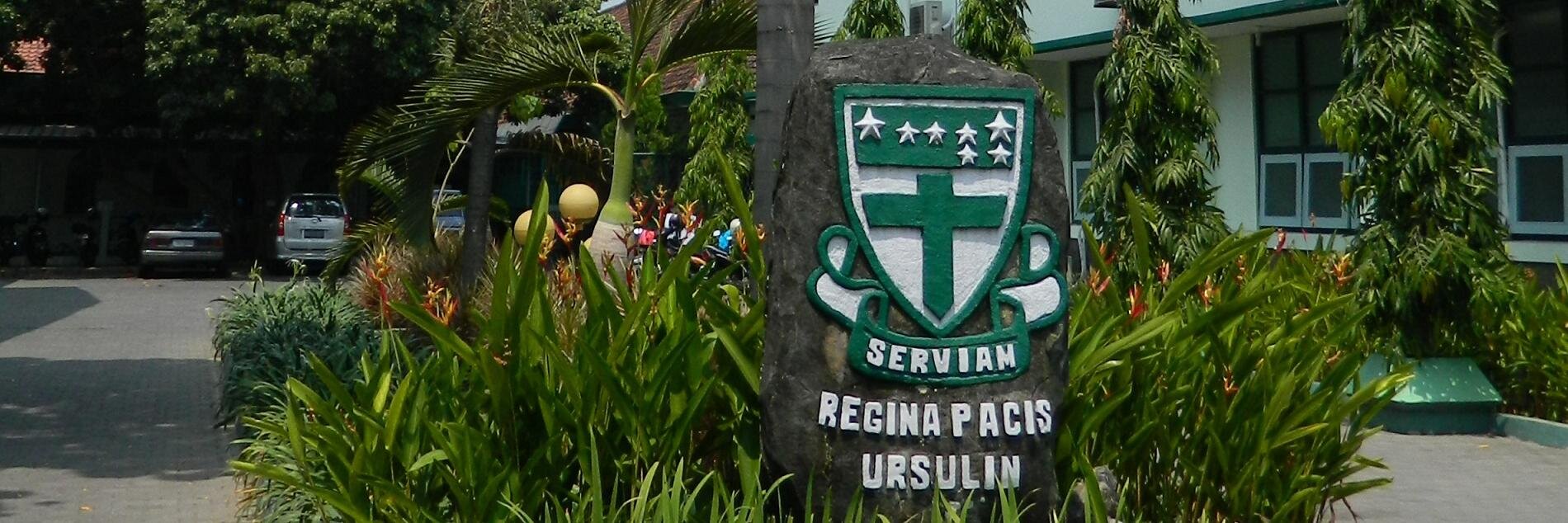 Insspac's profile banner image
