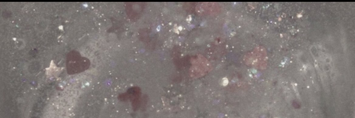 R . banner