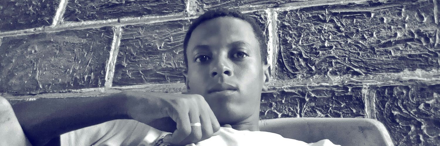 Ezzo_ozil's profile banner image