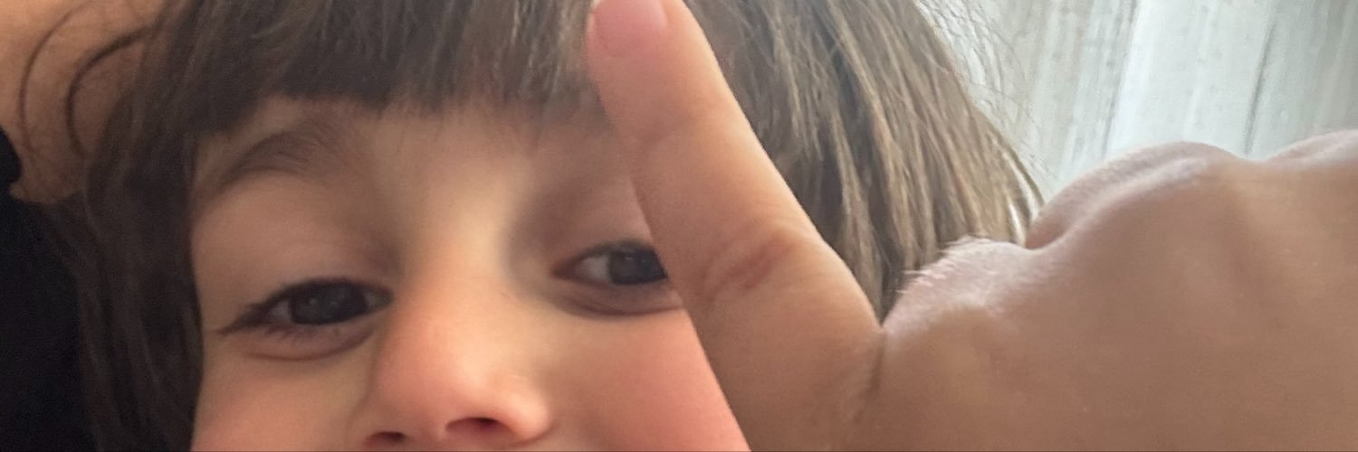 Helinnaykazz's profile banner image