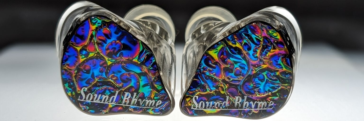 laus (らうす) banner