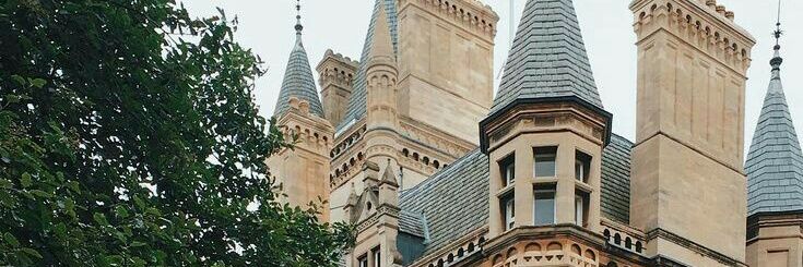 UZI UNIVERSITY ปิด banner