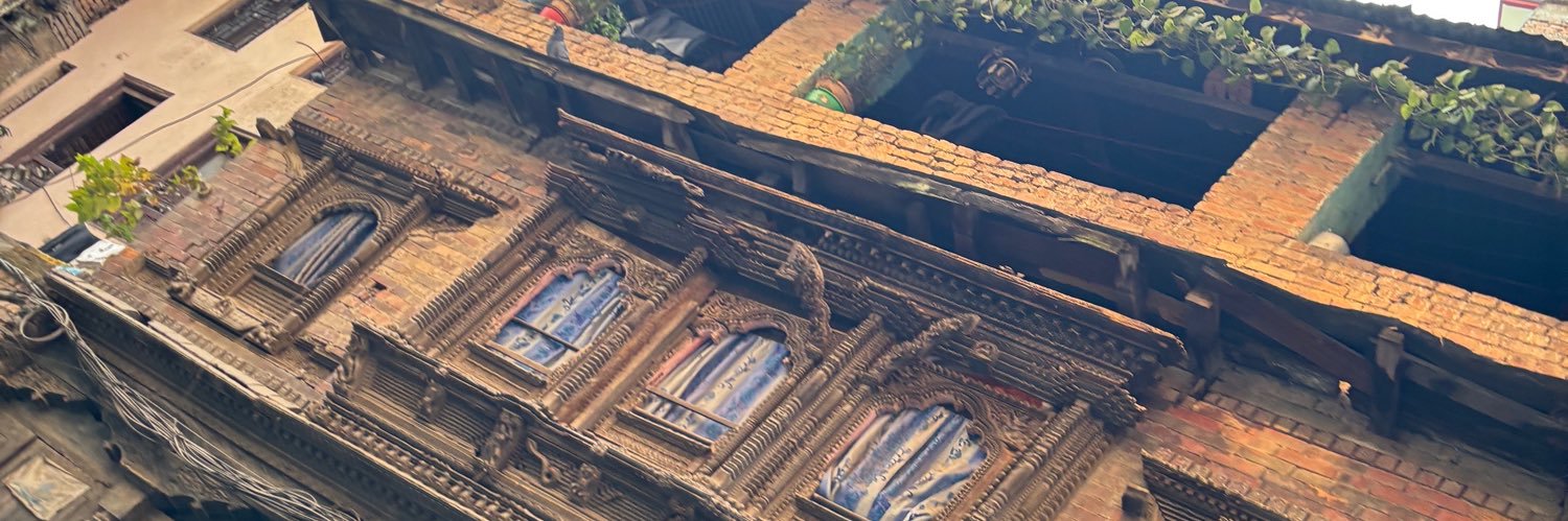 uni__tmt's profile banner image
