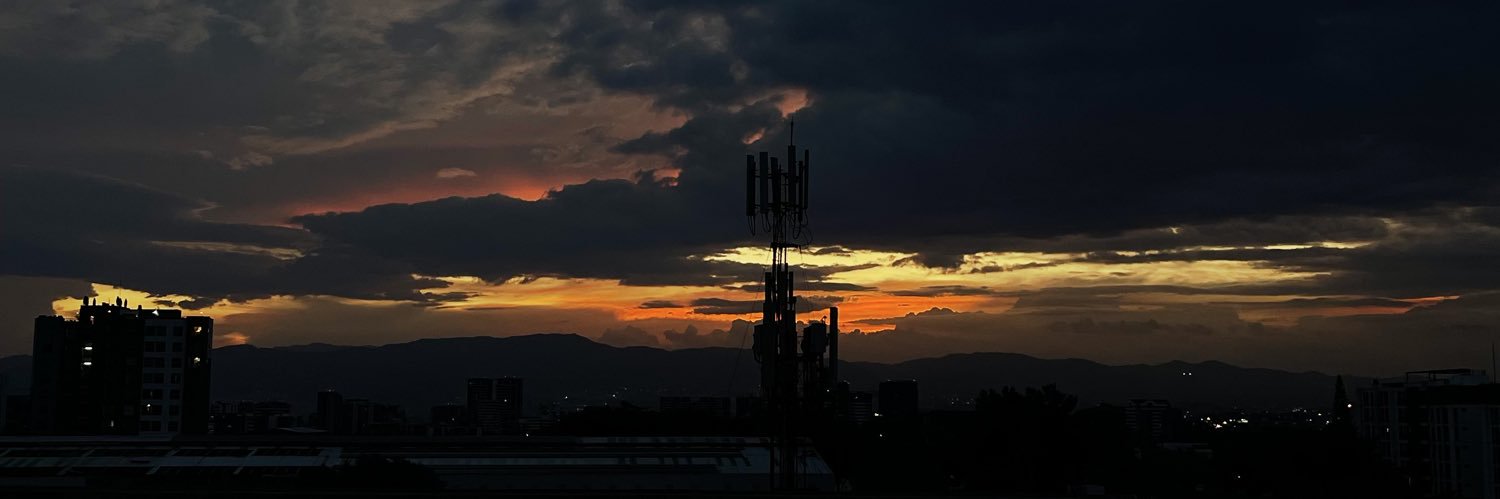 amonz98's profile banner image