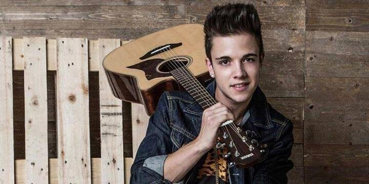 leonie hänni banner