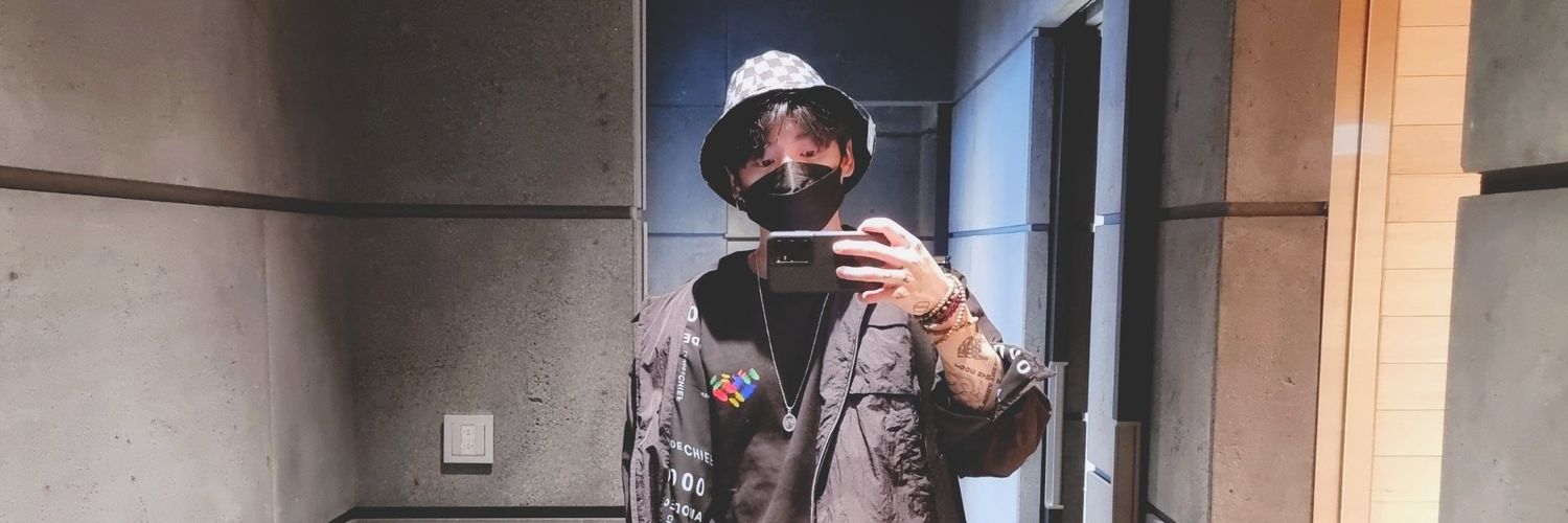 forvgin's profile banner image