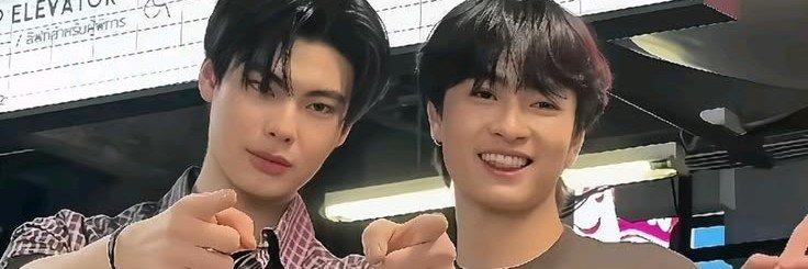 W_WIN4's profile banner image
