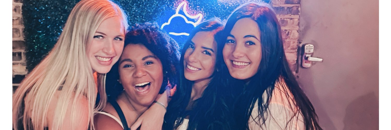 lizz682's profile banner image