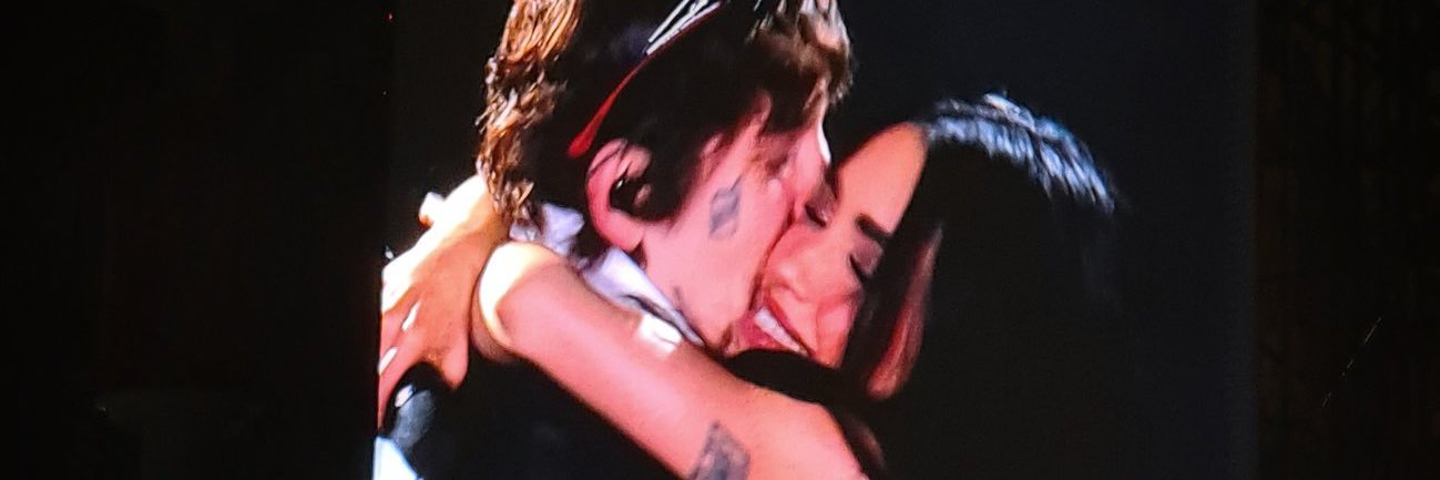 unidad básica lali esposito banner