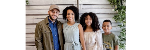 AmarisSanchez4 Profile Banner