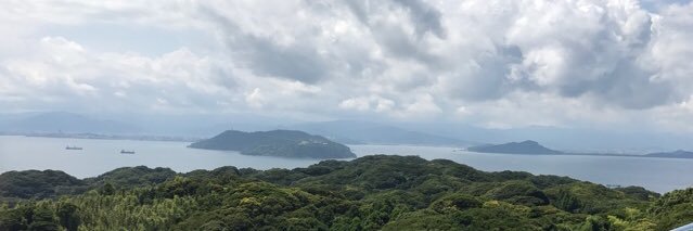 junnhase's profile banner image