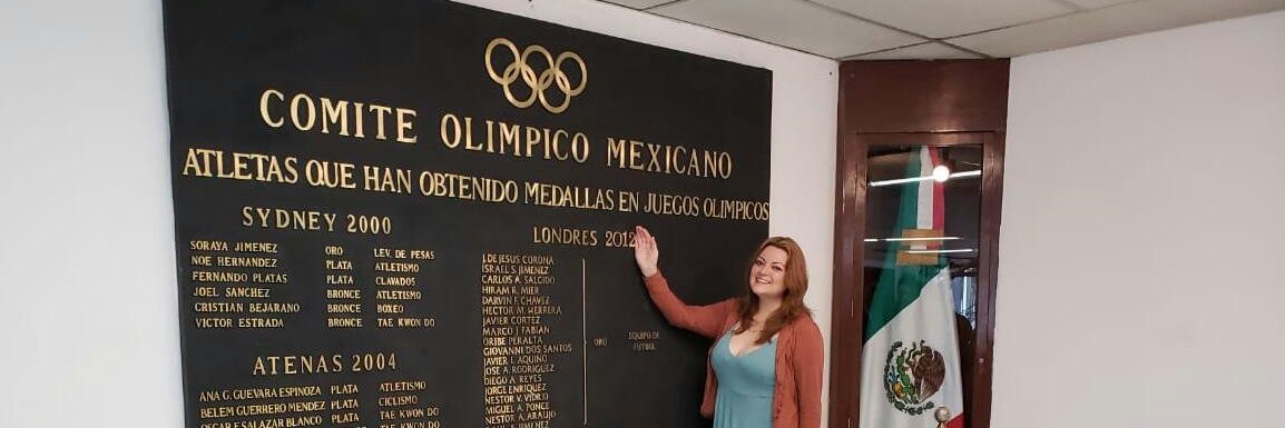 Laura Islas 🇲🇽 banner
