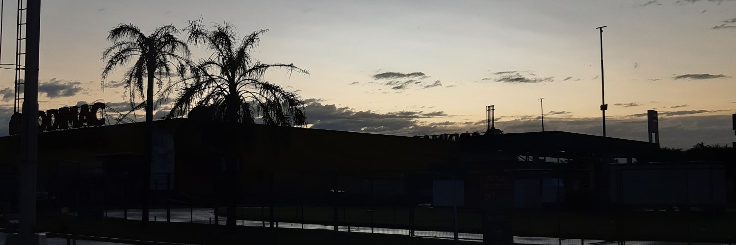 CheSonri's profile banner image