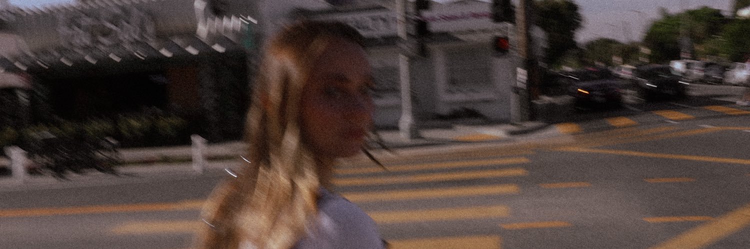 Kenadi Dodds banner