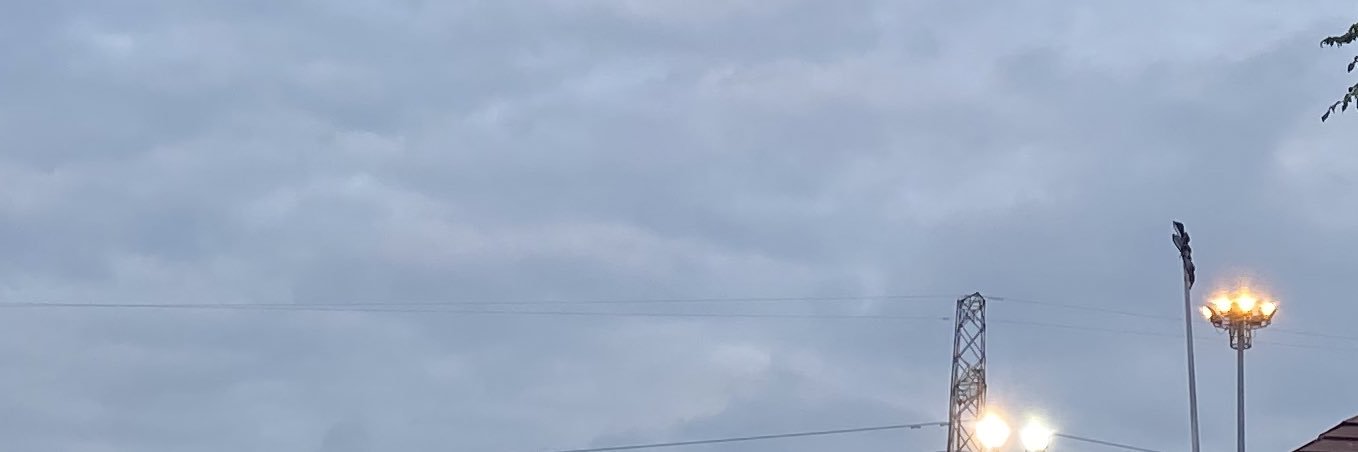 Q banner