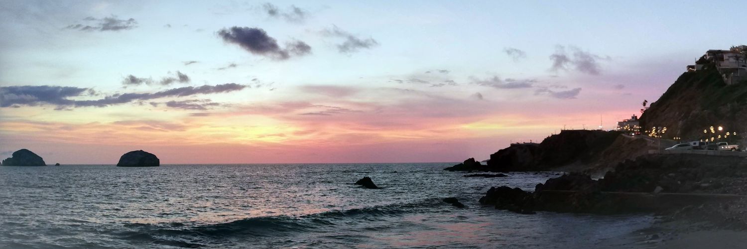CasadasMe's profile banner image