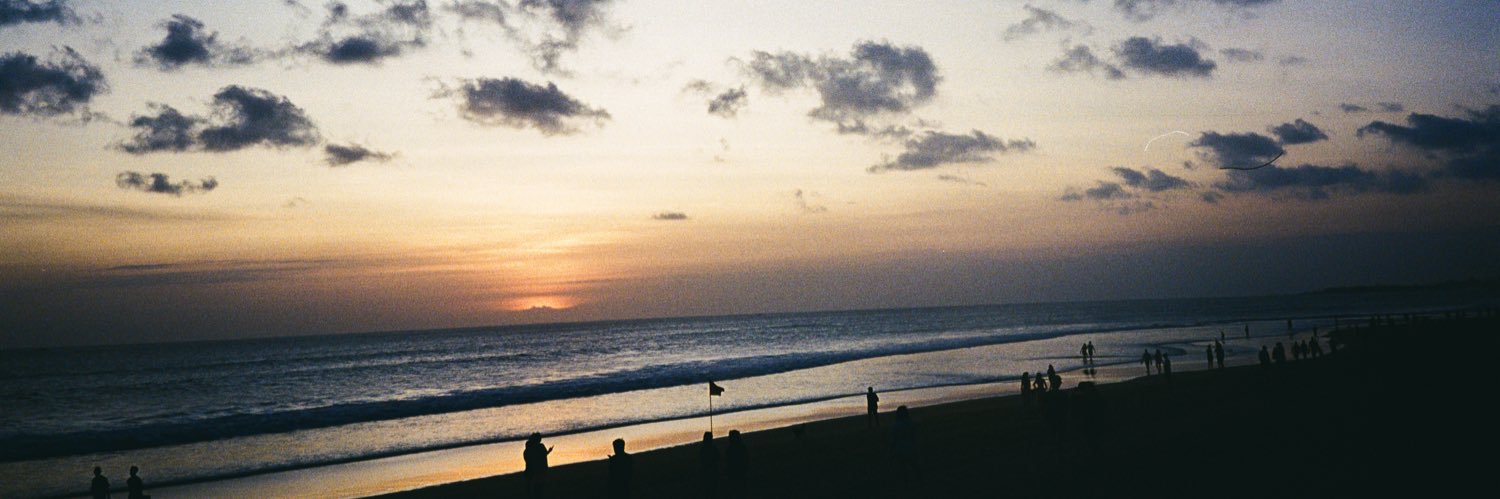 a__dina's profile banner image