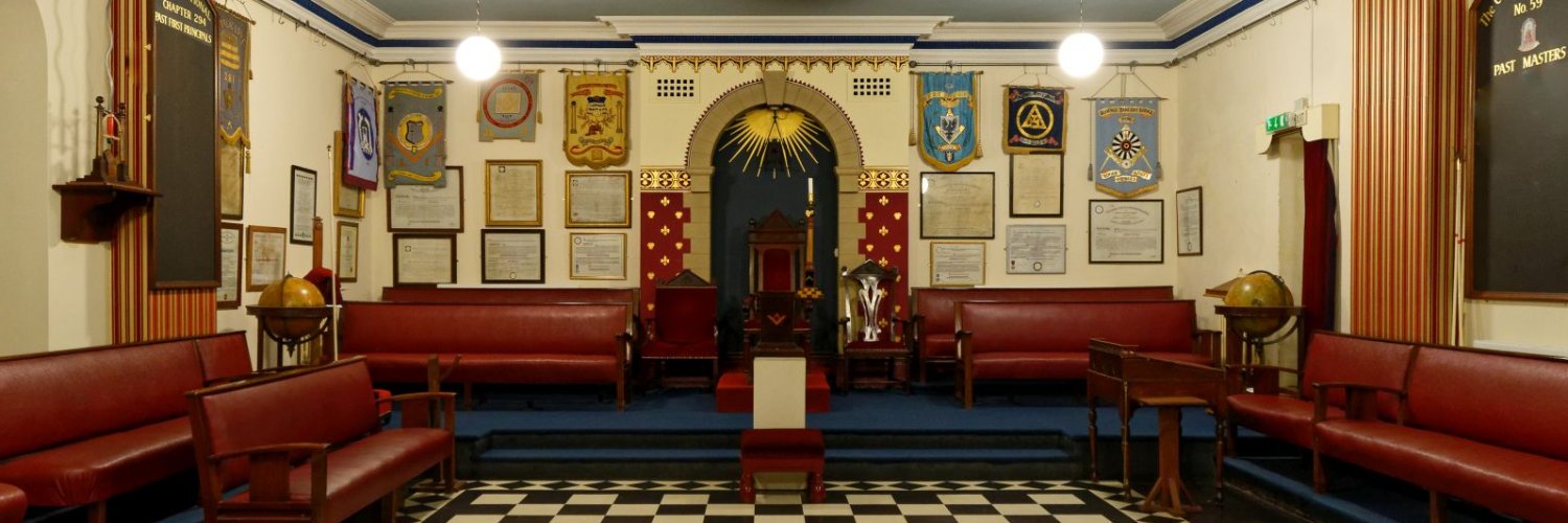 𝐁𝐞𝐯𝐞𝐫𝐥𝐞𝐲 𝐌𝐚𝐬𝐨𝐧𝐬 banner