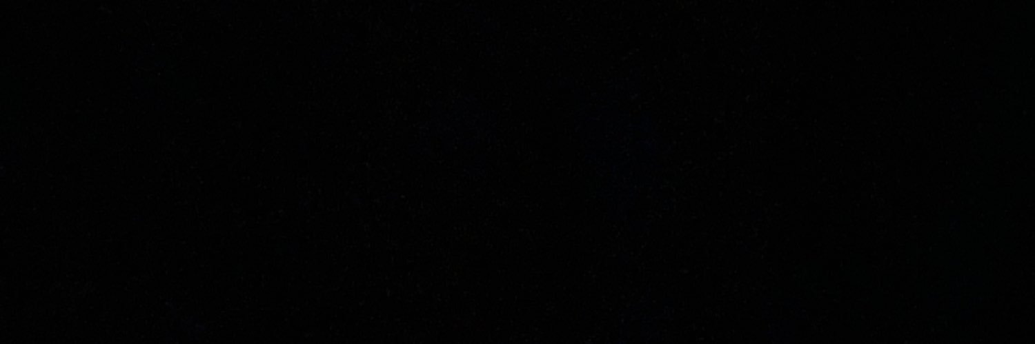 ll17u's profile banner image