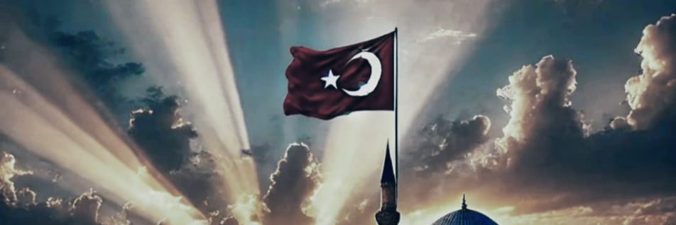 Melikeee112's profile banner image