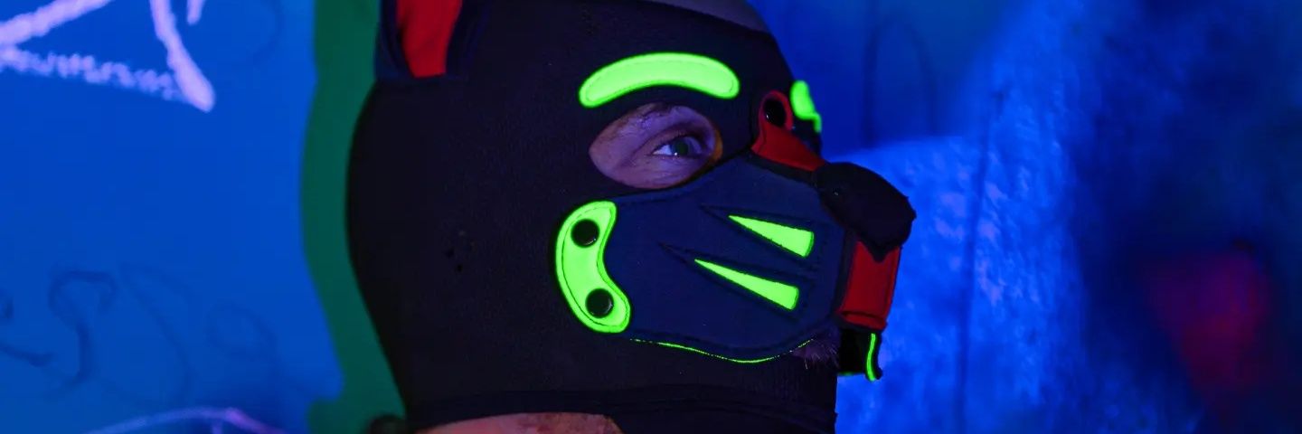 Pup Neron banner