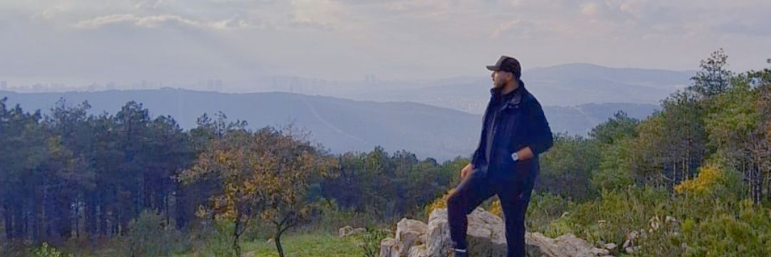 aliigul's profile banner image