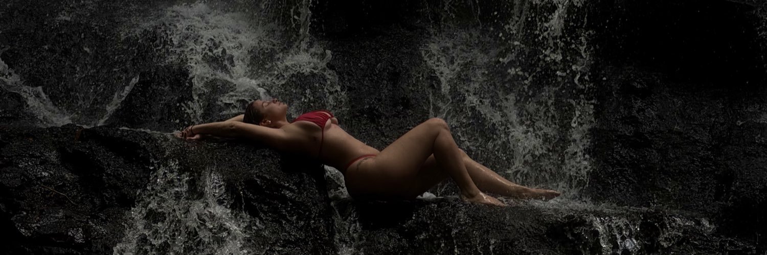 mireiaguedess's profile banner image
