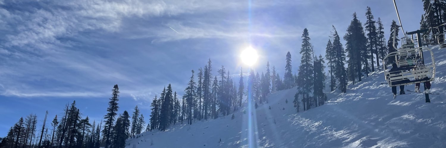 Bee_Ryy's profile banner image