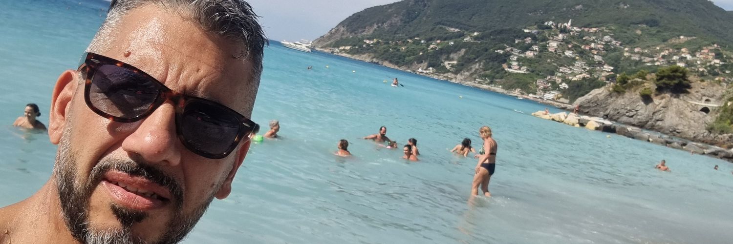 ddemti's profile banner image