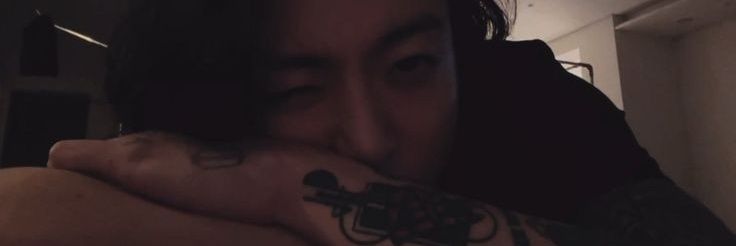 taehyooh's profile banner image