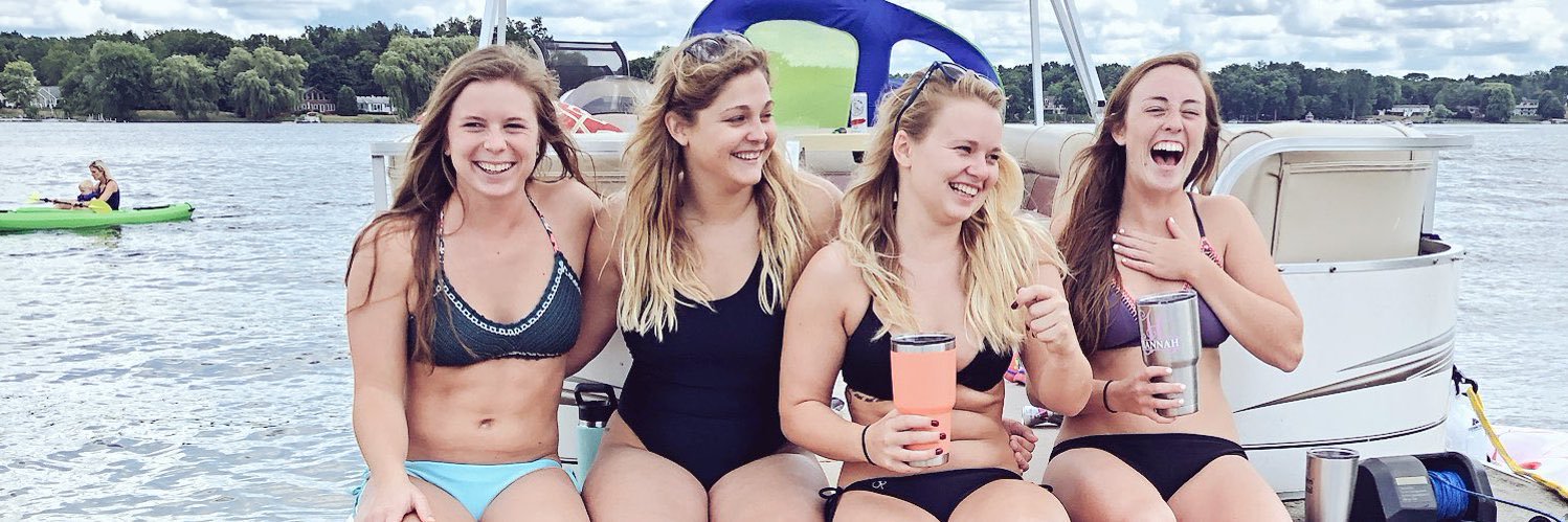 HannahReich11's profile banner image