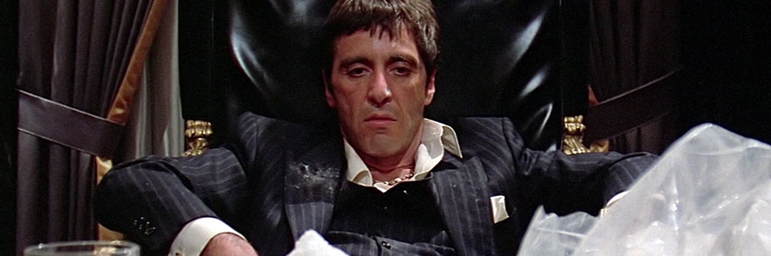 Таталья крестный отец. Тони монтана смокинг. Крестный отец тони. Аль пачино тони монтана. Тони сирико в крестном отце.