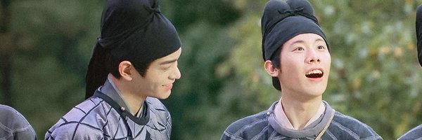 Thinkaboutmmoon👑 Profile Banner