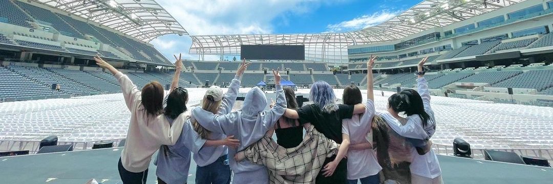 TwiceTLy's profile banner image