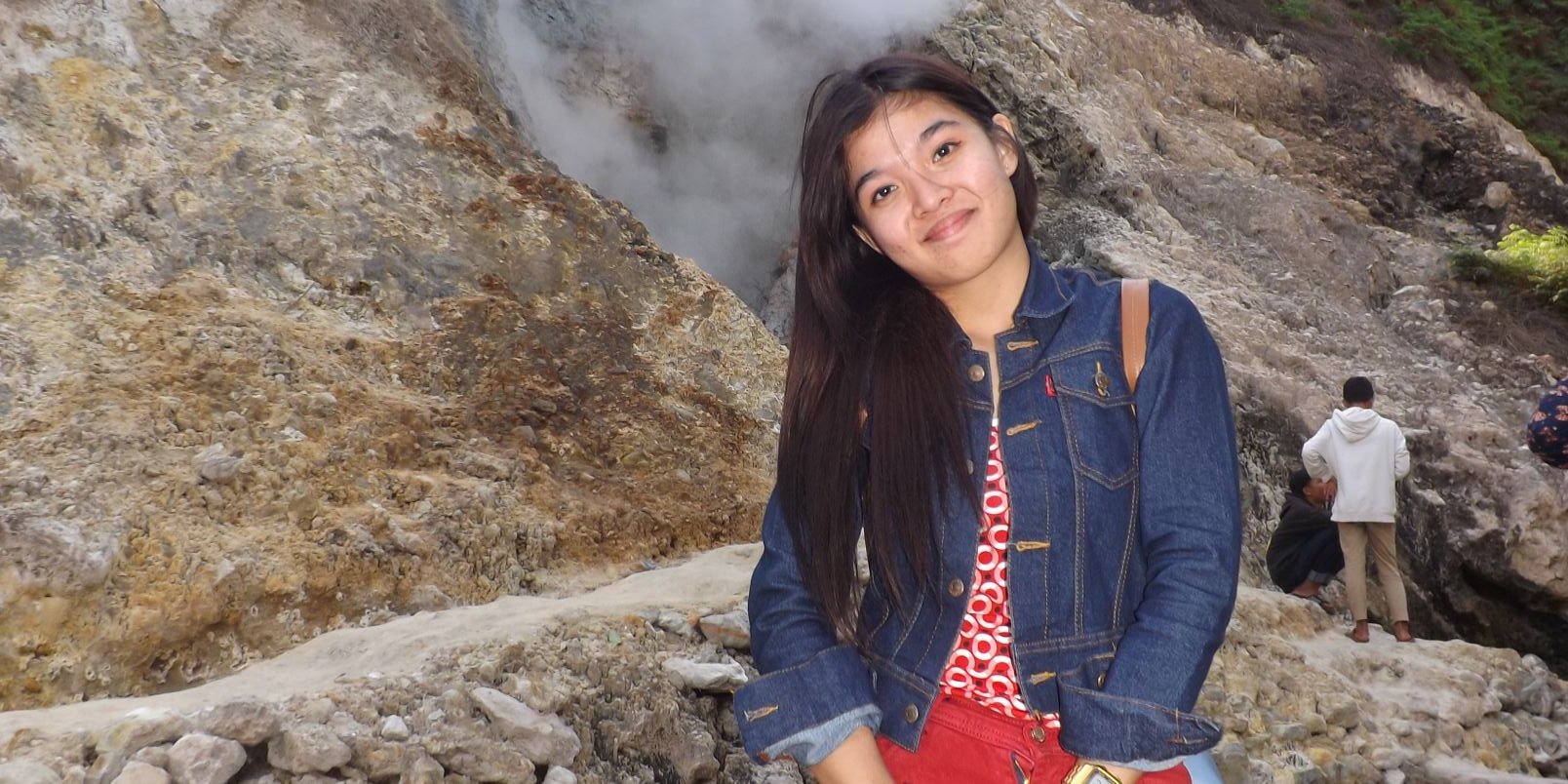 refonaMaya's profile banner image