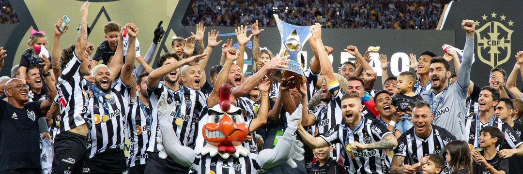 eicaroline_'s profile banner image