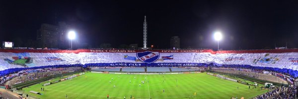 PoseNicolas Profile Banner