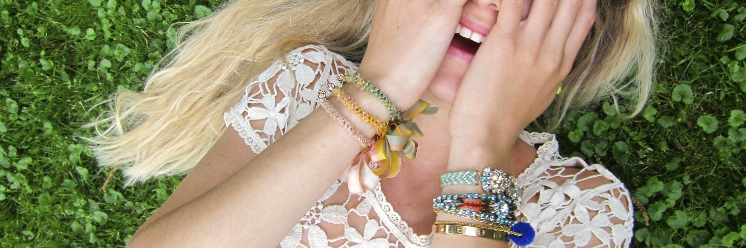 friedaandnellie's profile banner image