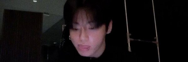 jeonqzr Profile Banner