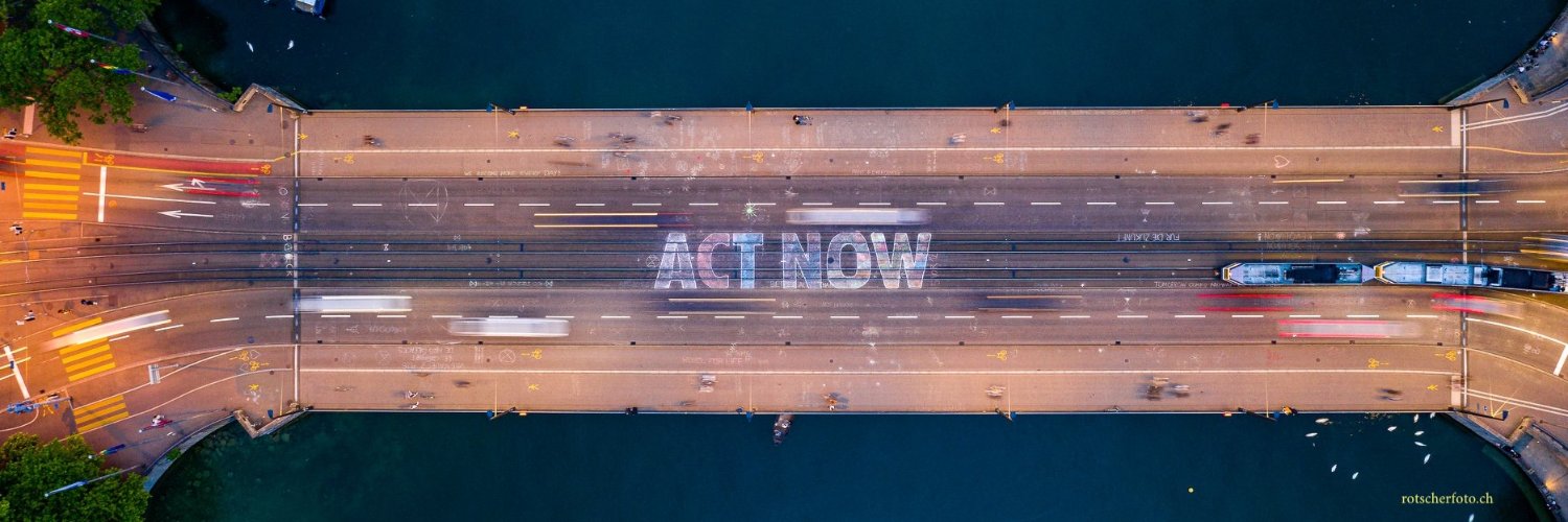 Extinction Rebellion Zürich banner