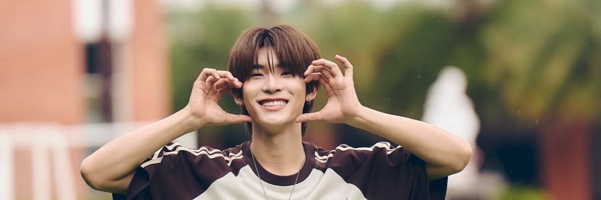 bxamch's profile banner image