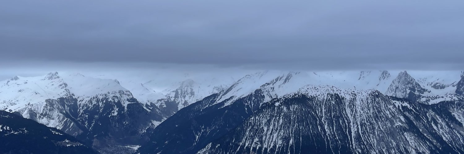 Ghanlicht's profile banner image
