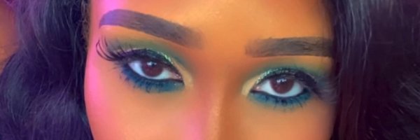 Reyelune Profile Banner