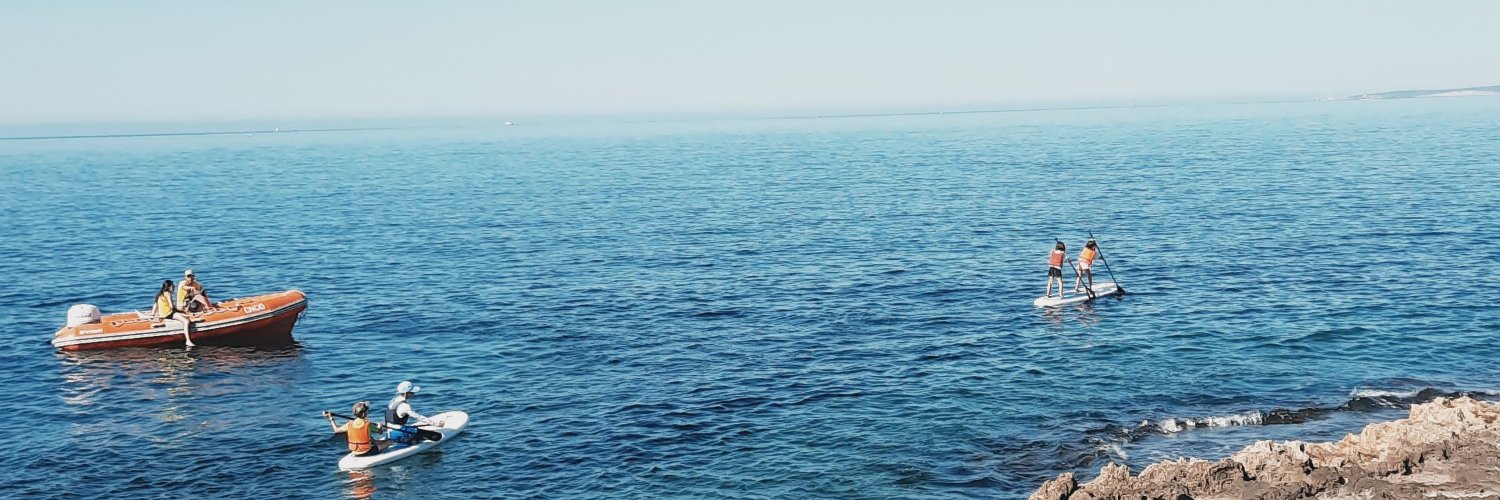 una_freelancer's profile banner image