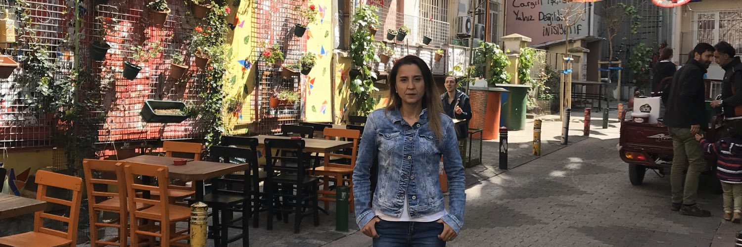 Karakus_Leyla's profile banner image