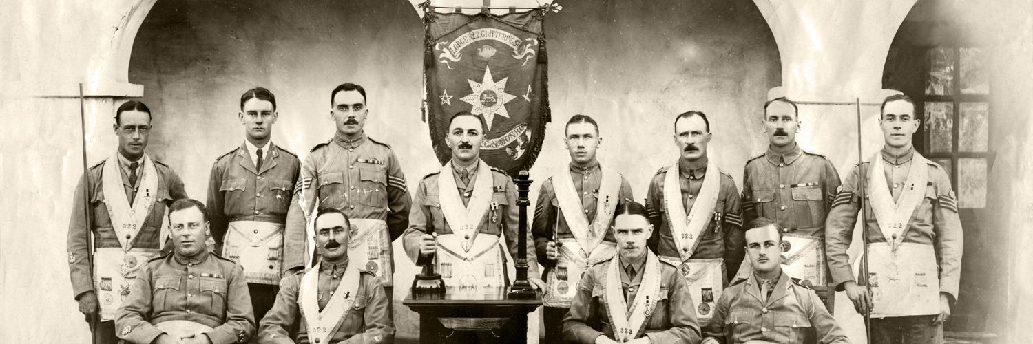 Lodge Glittering Star 322 (IC) banner
