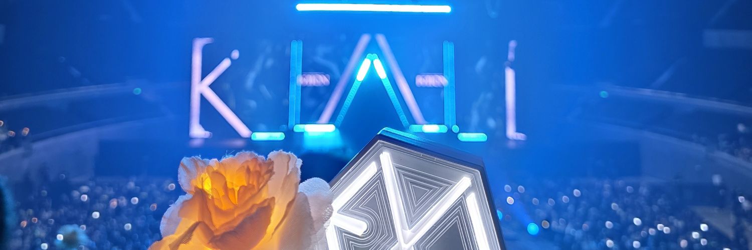 emiaryel's profile banner image