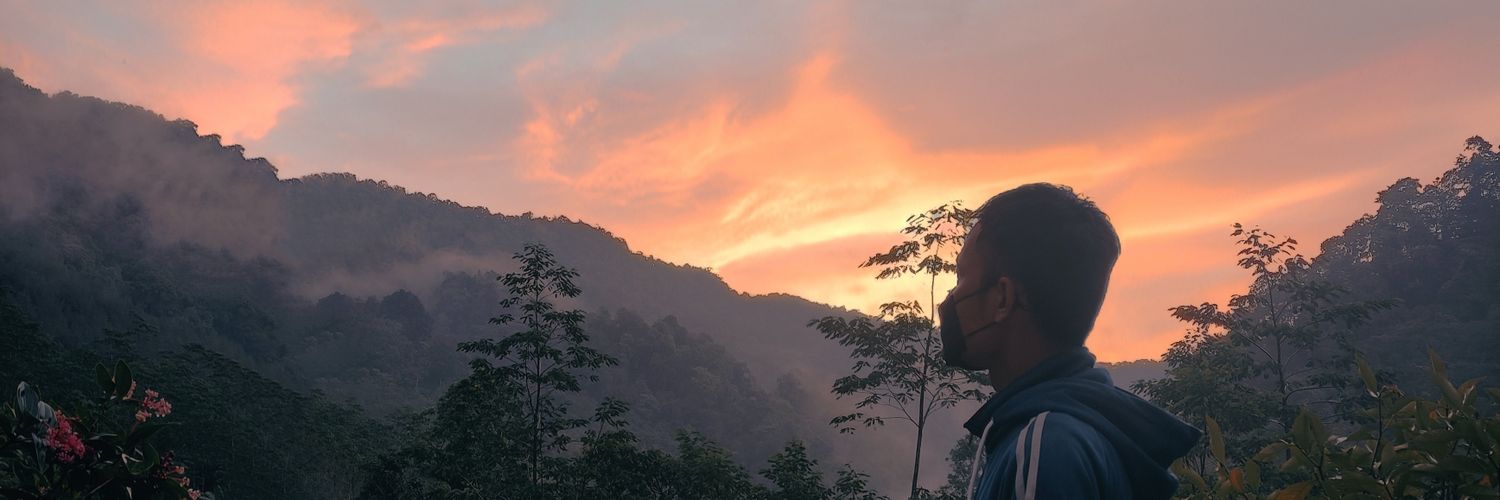 inizaro's profile banner image