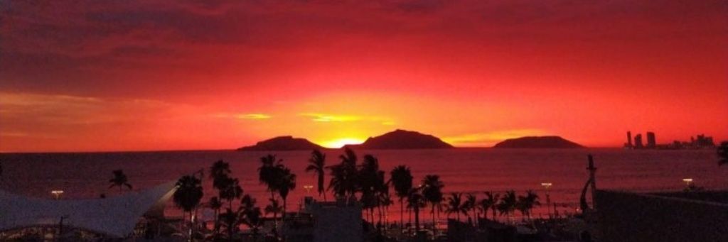 Carlos_Lzn's profile banner image